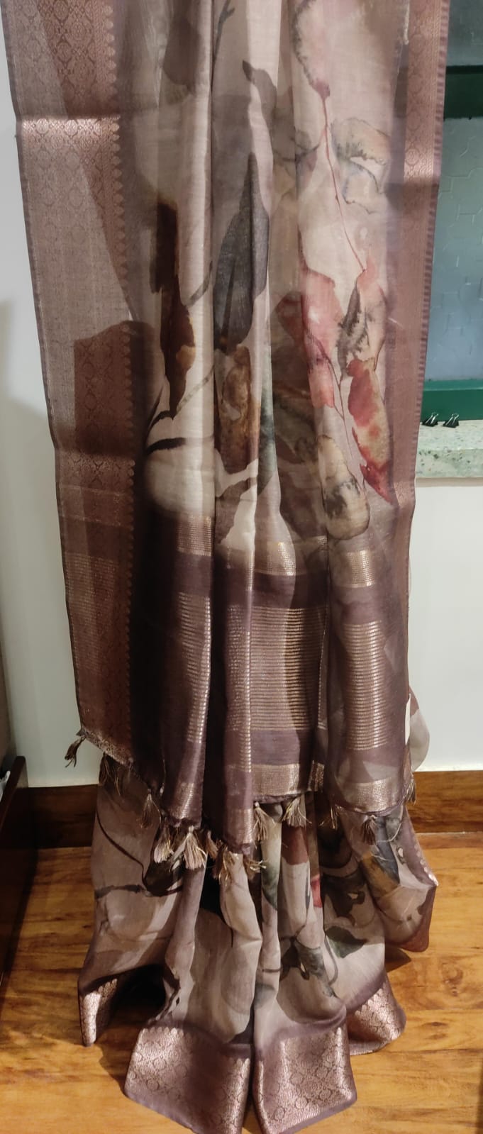 SAREE LINEN PRINTED BANARASI BORDAR.