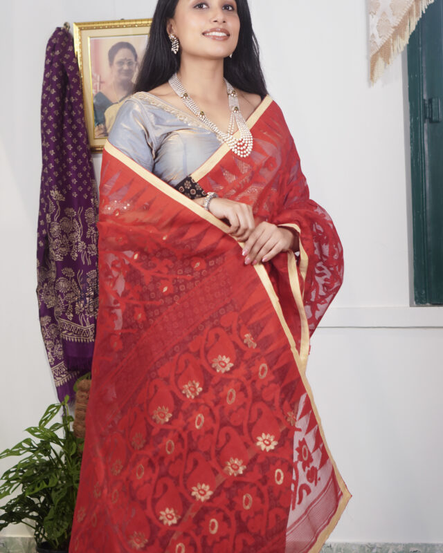 SAREE DHAKAI AJRAKH HALF HALF RED.