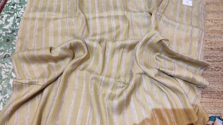 SAREE GICHA TUSSER BAIGE.